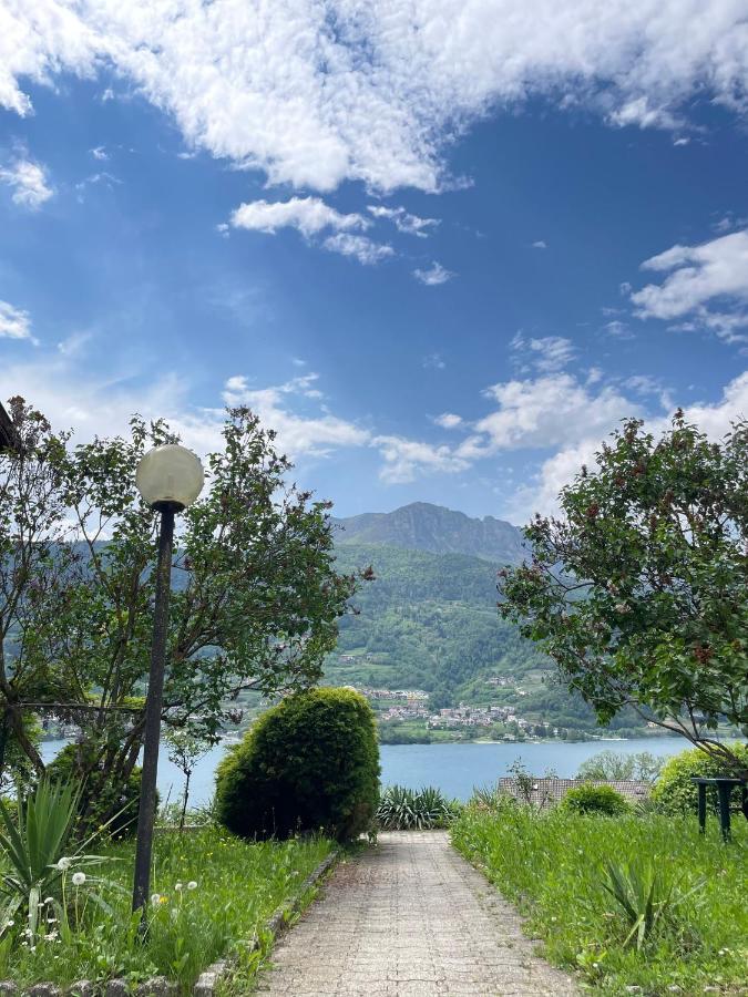 Lake Apartment Ischia Green Tenna Exteriér fotografie